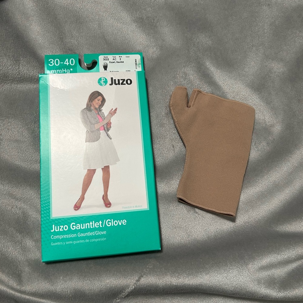 Juzo Compression Gauntlet